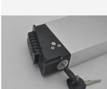 แบตเตอรี่ E Bike ที่พับได้ตามความต้องการ 36V 10.4Ah 11.6Ah พร้อมเซลล์ไอออนลิตยูม 18650