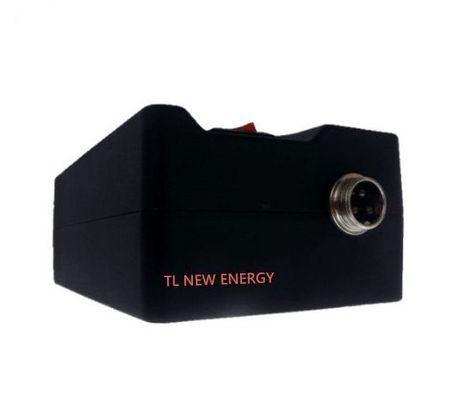 18650 Li Ion เครื่องมือสวน แบตเตอรี่ 12 โวลต์ 24 โวลต์ สามารถชาร์จใหม่ได้